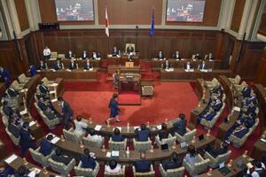 　大阪府議会＝２０２５年５月