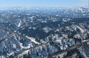 気温上昇で雪崩に注意、県が中越地方を中心にヘリで上空から調査