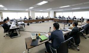 危険運転致死傷罪の要件見直しを検討する法制審議会の部会=29日午後、法務省
