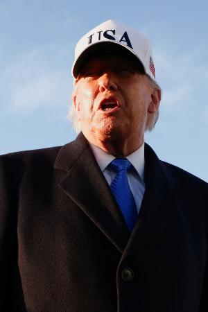 トランプ米大統領=13日、メリーランド州(ロイター=共同)