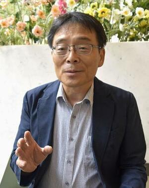 インタビューに応じる韓国・慶南大の趙成烈・招聘教授=13日、ソウル(共同)