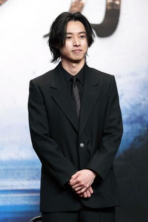 ２０２８年のＮＨＫ大河ドラマ「ジョン万」で主演を務める山崎賢人さん＝９日午後、東京・渋谷のＮＨＫ放送センター