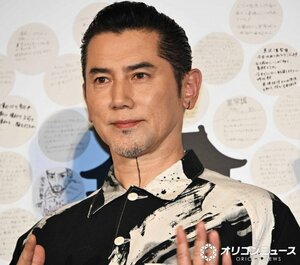 監督の定時上がりに衝撃をうけたと明かした本木雅弘 （C）ORICON NewS inc.