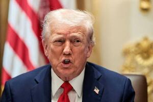トランプ米大統領=9日、ワシントンのホワイトハウス(ロイター=共同)