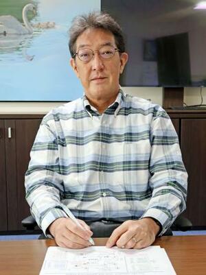 エイズの治療に詳しい国立健康危機管理研究機構の杉浦亙・臨床研究センター長=東京都新宿区