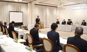 国や県などに上沼道の早期開通を要望した、魚沼地域の整備促進連絡協議会の総会=12月19日、十日町市馬場丁