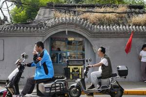 　北京市内の商店＝１０月（共同）