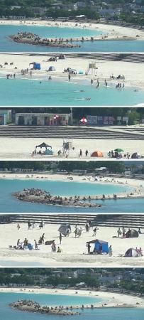 共同通信の定点カメラが捉えた、津波注意報で和歌山県白浜町の海水浴場から避難する人たちの様子。(上から)津波注意報発表前の白良浜(7月30日午前8時37分ごろ)、津波注意報発表後、避難行動を始めた遊泳客ら(同38分ごろ)、津波フラッグを振るライフセーバー(同39分ごろ)、海にいた全員が砂浜に(同40分ごろ)、テントなどを撤収する人たち(同40分ごろ)、砂浜からすべての人が一時的に退避した白良浜(同50分ごろ)