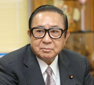 渡辺秀央さん=2005年8月