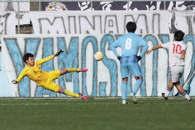 前半、東洋大に先制される＝栃木県グリーンスタジアム