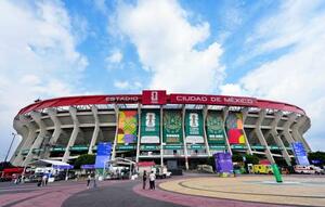 サッカーW杯北中米3カ国大会の開幕戦を控えるメキシコシティー競技場=10日、メキシコ市(共同)