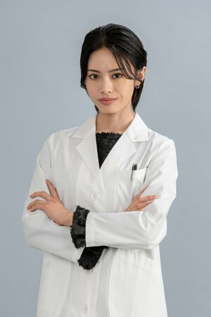 4月8日スタートのフジテレビ水10ドラマ『LOVED ONE』に出演する安斉星来（C）フジテレビ