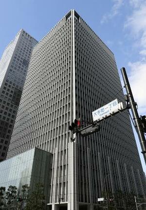 　経団連会館＝東京・大手町