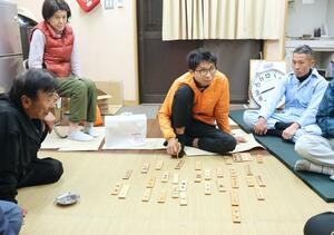 千秋楽の取り組みを決めた山古志の取組審議会=長岡市山古志南平