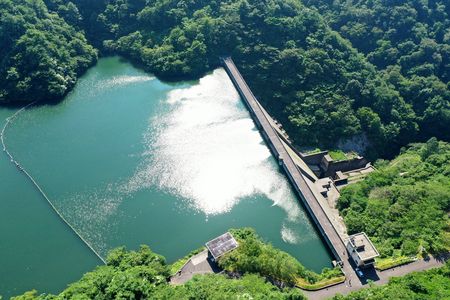 空からこんにちは 水道専用の赤岩ダム 新潟日報デジタルプラス