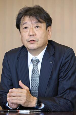 新潟日報社の取材に答える東京電力の小早川智明社長=1月24日、新潟市中央区