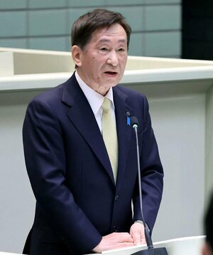 年頭訓示をする上越市の小菅淳一市長＝５日