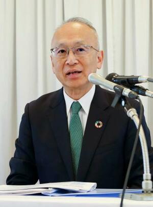 　記者会見する名古屋銀行の藤原一朗頭取＝２８日午前、名古屋市