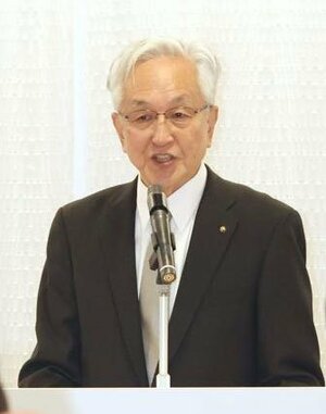新たな総合計画や行財政計画の重要性について語る長岡市の磯田達伸市長=5日、アオーレ長岡