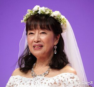 純白のウエディングドレス姿を披露したかたせ梨乃 （C）ORICON NewS inc.