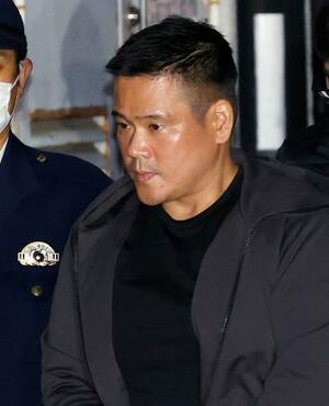 神奈川県警相模原南署に入る水野圭隆容疑者=19日午後