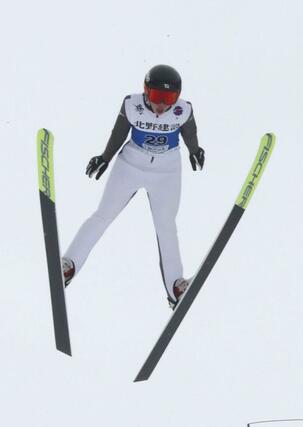 男子ジャンプ　７位入賞した近藤絆（牧）