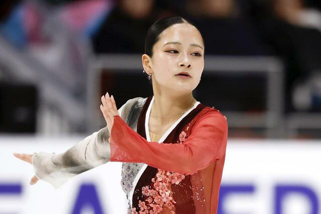 女子フリー 演技する渡辺倫果=レークプラシッド(共同)