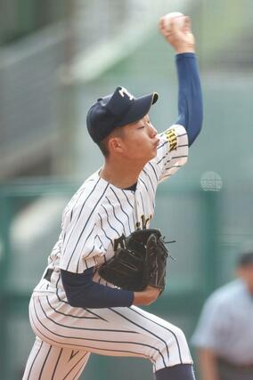 帝京長岡－星稜　力投する帝京長岡のエース工藤壱朗＝富山市民球場