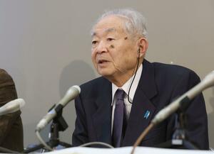 50年会えないでいる弟孝司さんへの思いを語る大沢昭一さん=2月22日、県庁