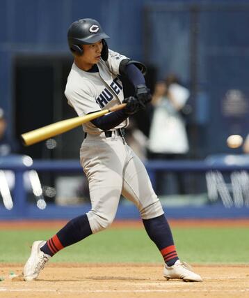 中越－富山第一　５回中越２死一、三塁、山岸宏成が適時打を放ち逆転。３－２＝エコスタ