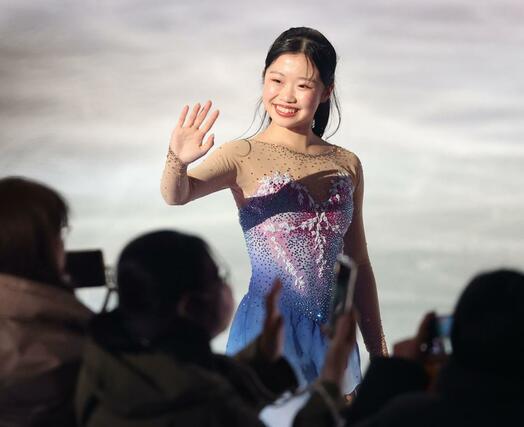 全日本「メダリスト・オン・アイス」　フィナーレに登場した中井亜美