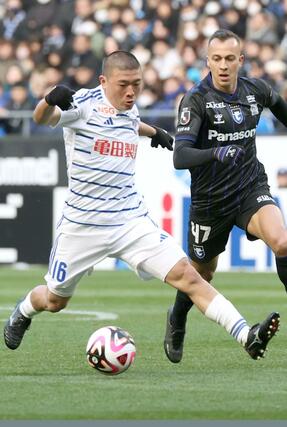 G大阪－新潟　後半途中から出場したＦＷ小見洋太＝パナソニックスタジアム吹田