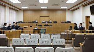 裁判員裁判の初公判が行われた新潟地裁の法廷=10月29日、新潟市中央区