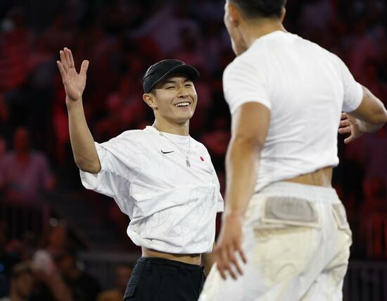 男子３位決定戦で米国選手に敗れた半井重幸＝パリ（共同）