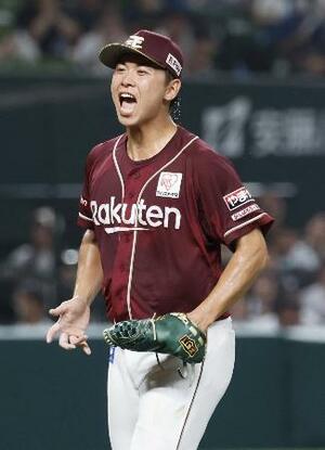 4回から登板し、2回を無得点に抑えプロ初勝利を挙げた楽天・柴田=ベルーナドーム