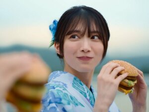 日本マクドナルド新CM「夏と前髪」篇に出演した森田ひかる