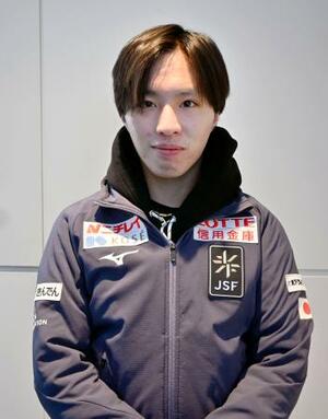 GPシリーズ第3戦スケートカナダから帰国した男子で3位の三浦佳生=4日、羽田空港