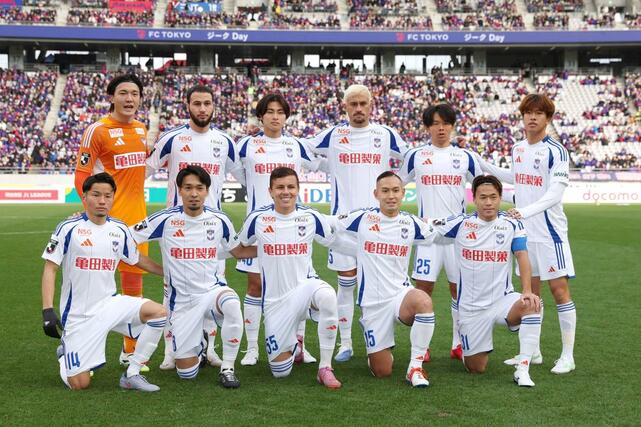 新潟の先発メンバー＝東京・味の素スタジアム