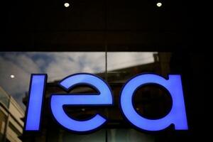 国際エネルギー機関(IEA)のロゴ(ロイター=共同)