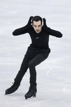 　公式練習で調整するスペインのトマスリョレンク・グアリノサバテ＝ミラノ（共同）