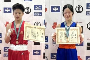 3位に入賞したボクシング男子ウエルター級の寺島隆惺(開志学園)と女子バンタム級の本間夏芽(新潟南)=大阪府泉大津市
