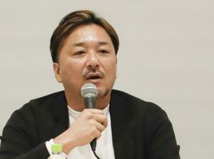 講演する今村翔吾さん