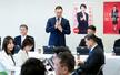 　自民党の法務部会と司法制度調査会の合同会議であいさつする鈴木前法相＝７日午後、東京・永田町の党本部