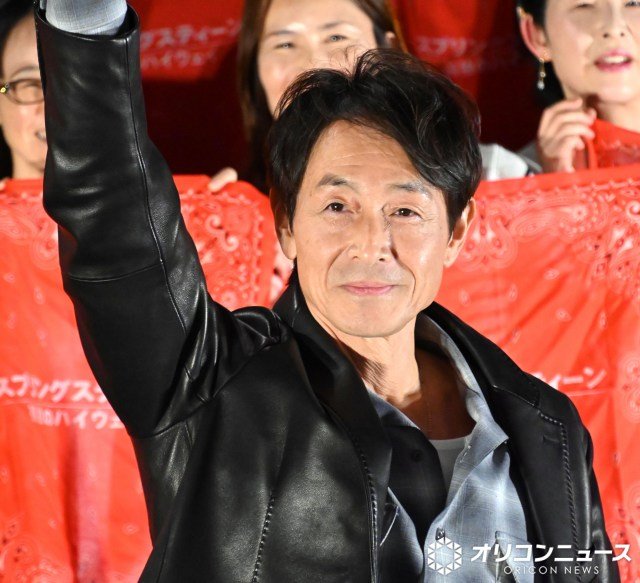 第1子誕生の吉田栄作、子どもがロックで泣き止む 子育ての方針も明かす