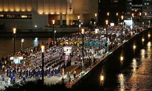 新潟まつりの大民謡流し＝8日、新潟市中央区