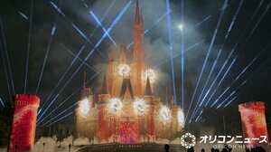 東京ディズニーランドで展開中の夜のキャッスルプロジェクション『Reach for the Stars』が、9月14日をもって公演を終了する ※写真は2024年9月の先行お披露目時の様子 (C)ORICON NewS inc.