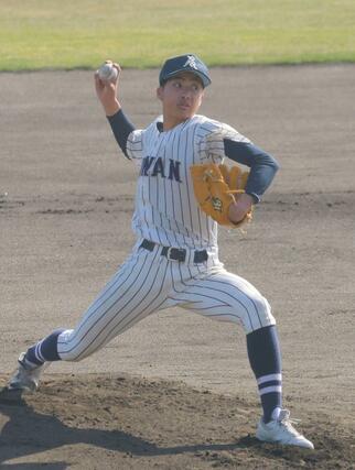 高校野球１回戦　加茂暁星－新潟江南　新潟江南の先発、本間瑛主＝２６日、新発田市の五十公野公園野球場