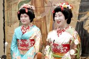 新人古町芸妓、稽古重ねた踊り堂々披露！新潟中央区で「おひろ芽の会」2026年春入社の2人にエール