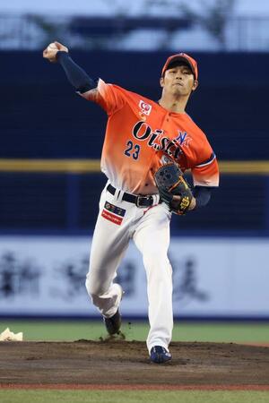 6回無失点と圧巻のピッチングで初勝利した先発薮田和樹=エコスタ