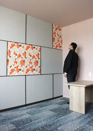 サンフロンティア佐渡がホテルとして改装中の施設＝１３日、佐渡市千種